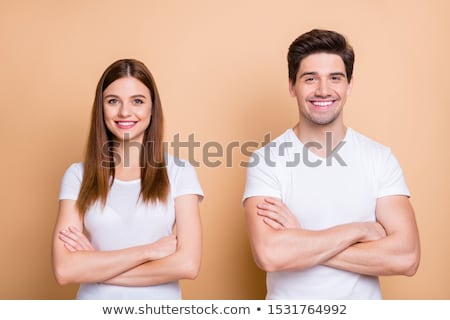 Foto stock: Eche · o · retrato · de · uma · mulher · de · negócios · feliz · com · as · mãos · cruzadas