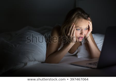 Zdjęcia stock: Pretty Young Woman Watching Something Awfulsad On Her Laptop