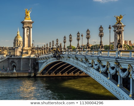 Foto d'archivio: Alexander Iii Bridge