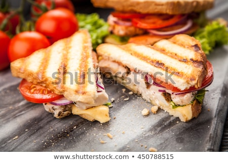 Foto d'archivio: Chicken And Cheese Sandwich