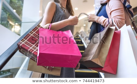 Foto d'archivio: Woman Goes Shopping