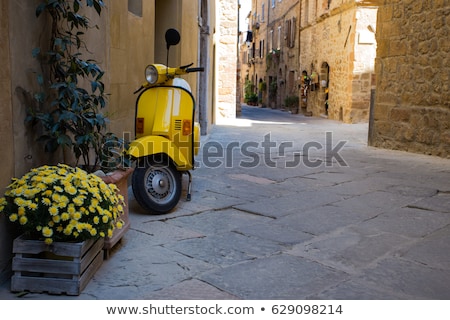 ストックフォト: Scooters At The Old Street Rome Italia