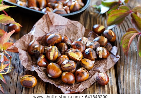 Foto stock: Roasted Chestnut