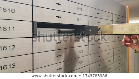 Foto stock: Deposit Safe Bank And Key