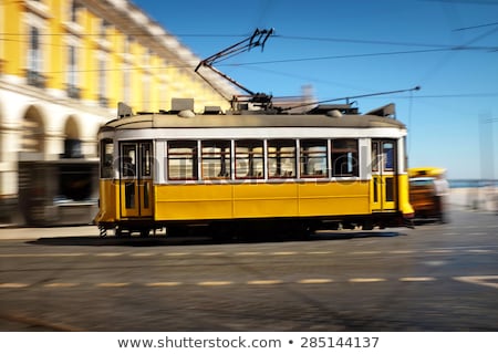 Foto stock: Lisbon Tram Panning