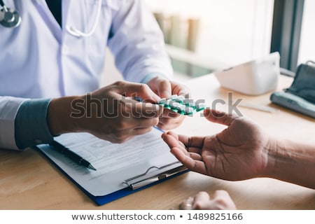 Zdjęcia stock: Doctor With Pills