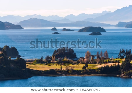 Foto stock: Autumn Colors Of Patagonia Near Bariloche Argentina