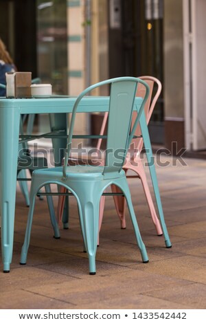 Stockfoto: Old Table And Chairs