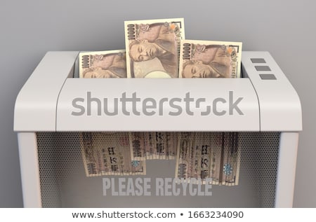 Zdjęcia stock: Yen Banknotes In Shredder