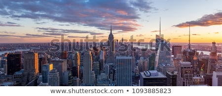 Stockfoto: New York City Manhattan Skyline In Sunset