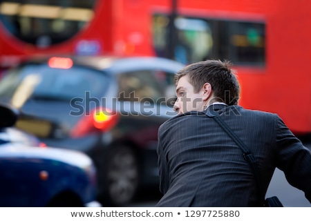 Foto stock: Cycling Through London