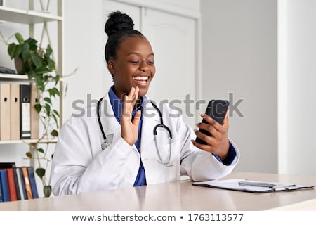 Foto stock: Black Woman Doctor Online Consultation Concept