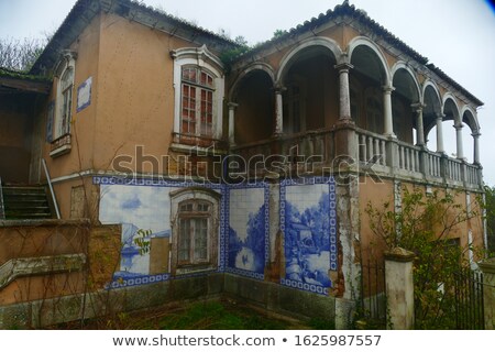 Foto stock: Abandoned Villa