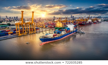 Stockfoto: Global Shipping And Delivery