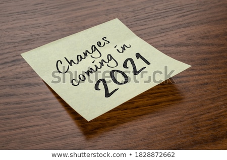 Foto stock: Renew Contract Post It