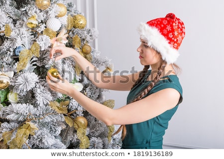 Foto stock: Beauty Red Haired Woman With A Plat