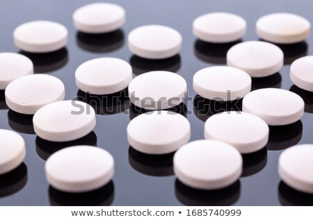 Foto stock: Acro · de · medicamentos · homeopáticos · sobre · superficie · negra