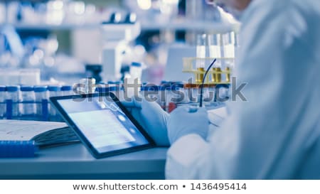 Foto stock: Researchers Study Of Genetics In Laboratory