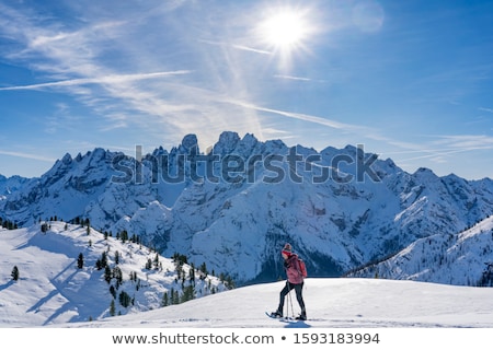 Foto d'archivio: People On A Ski Lfit