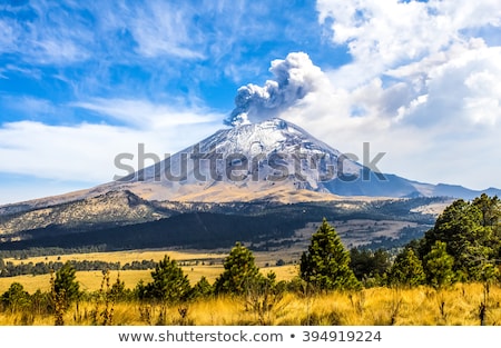 Foto stock: Popocatepetl Volcano In Mexico