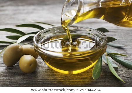 商業照片: Olive Oil And Ingredients