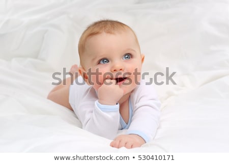 Foto stock: Baby Suckles