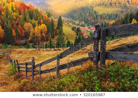 Foto stock: Autumn Mountain Farm View