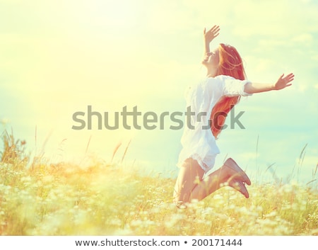 [[stock_photo]]: Eune · fille · heureuse · en · fleurs · jaunes