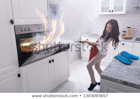 Foto stock: Young Women Coming To A Stop