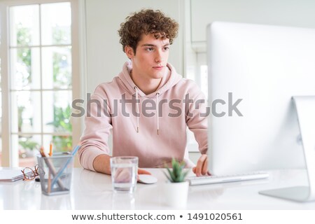 Foto stock: Serious Thinking Angry