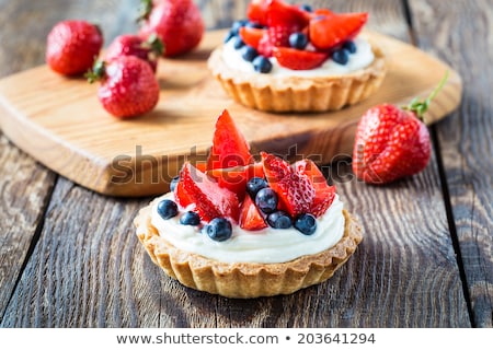 Stockfoto: Strawberry And Custard Tart