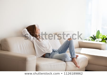 Foto stock: Ulher · Bonita · Em · Um · Sofá