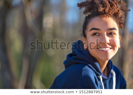 Stockfoto: Ienermeisje · bij · boom