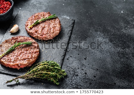 Stockfoto: Grilled Beef Burger Patties