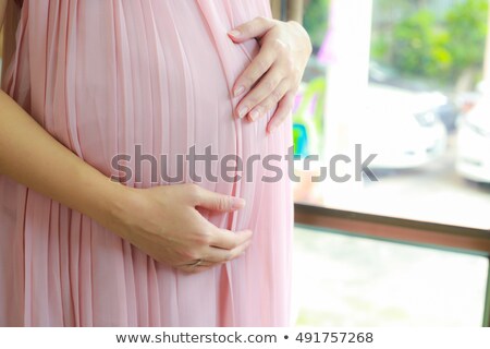 Foto stock: Pregnancy People And Expectation Concept - Close Up Of Happy Sm