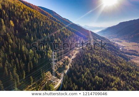 Foto d'archivio: Aerial View Of Overhead Electricity Power Line Pylons