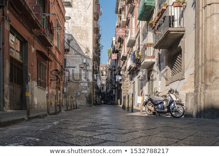 [[stock_photo]]: Oto · sur · route · de · campagne · vue · de · dessous