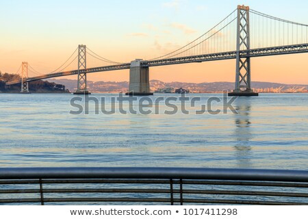 Oakland Bay Bridge By Pier 14 In San Francisco Foto stock © yhelfman