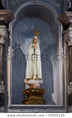 ストックフォト: Interior Of The Altars With A Statue Of The Virgin Mary With Jes