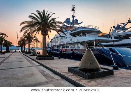 Foto stock: Boats In The Marina At Sunrise