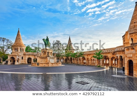 Foto stock: Saint Istvan Statue And Fishermans Bastion In Budapest Hungary