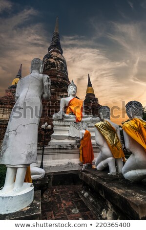 Stok fotoğraf: Buddhas At Wat Yai Chai Mongkhon Temple Under Blue Sky Ayutthaya Thailand