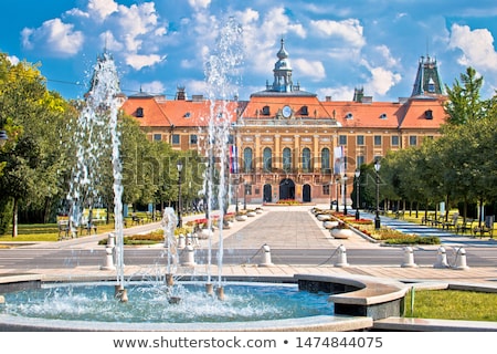 Stockfoto: Sombor Fountain Square And City Hall View