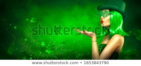 Foto stock: Girl With Green Beer