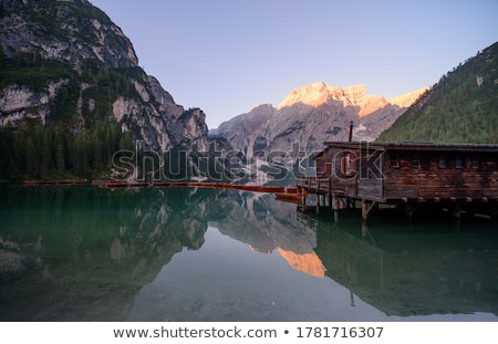 Stockfoto: The Pragser Wildsee At Daylight