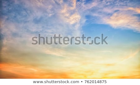 Foto stock: Sunset Sky Over The Lake
