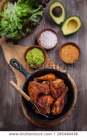 Imagine de stoc: Fried Chicken With Salsa Salad And Sauce