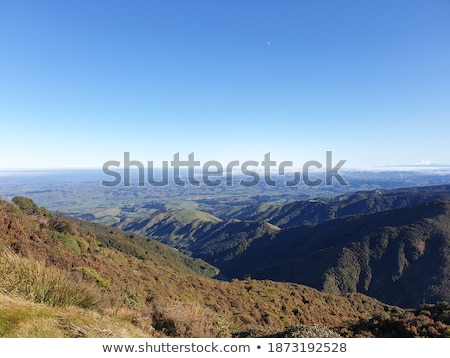 [[stock_photo]]: Ur · les · montures · couvertes · de · neige