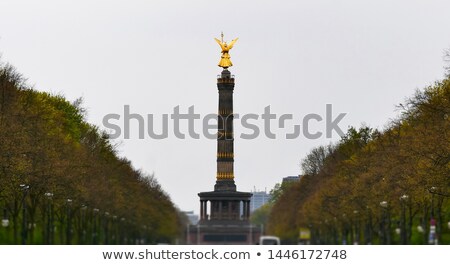 Stockfoto: View Of The Golden Statue Of Winged Victoria Berlin