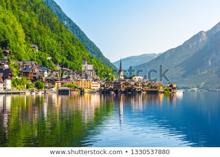 Stockfoto: Hallstatter See Mountain Lake In Austria